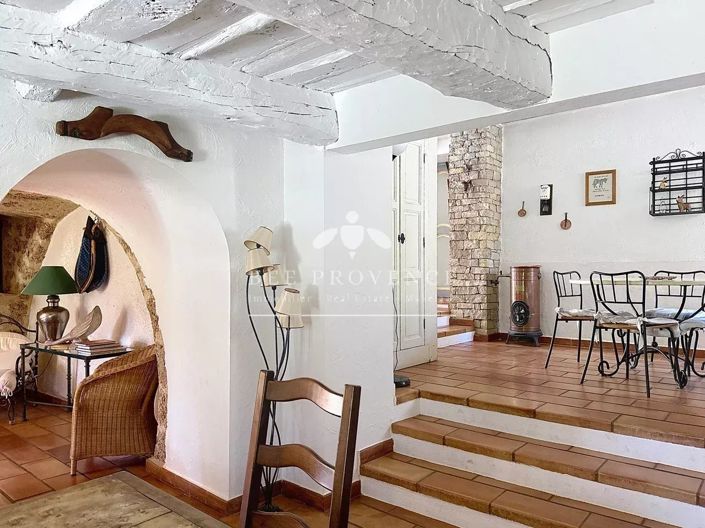 Image No.12-9 Bed House for sale