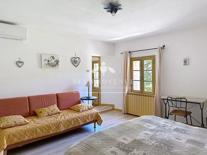Image No.16-9 Bed House for sale