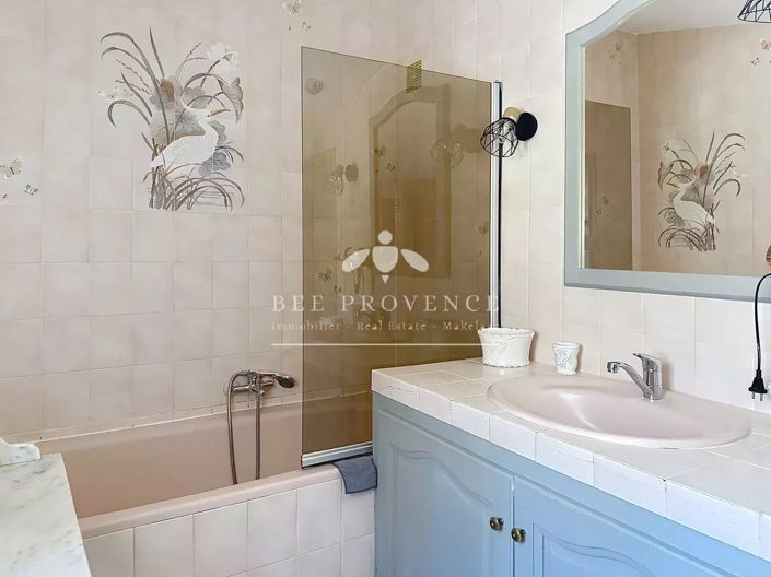 Image No.31-9 Bed House for sale