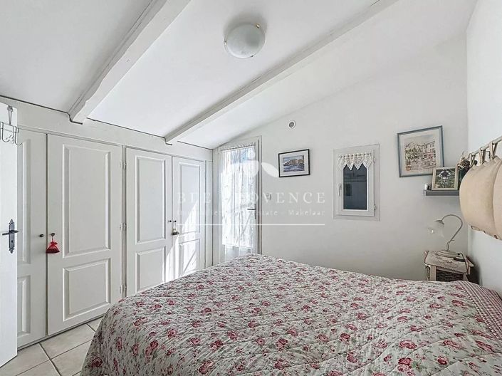 Image No.33-9 Bed House for sale