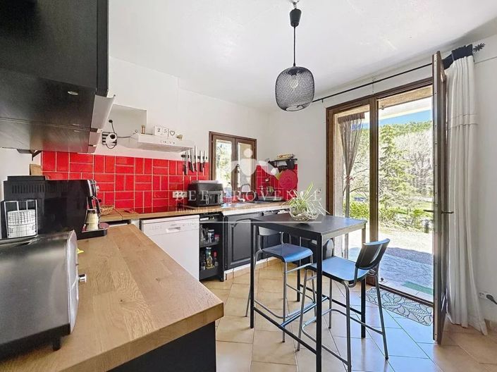 Image No.38-9 Bed House for sale