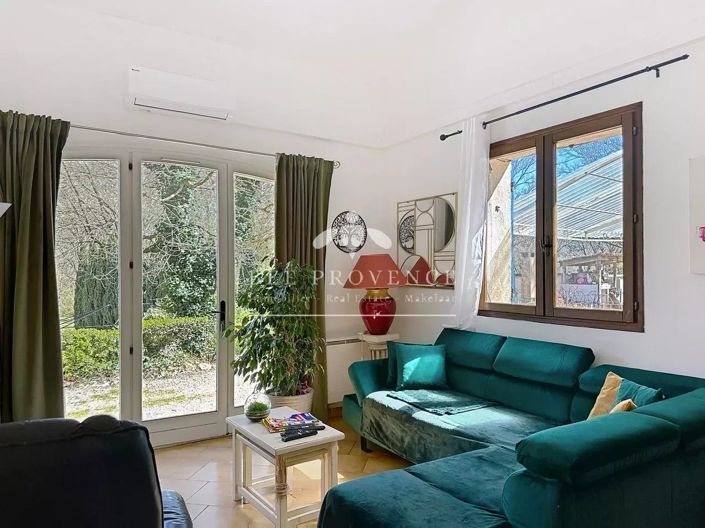 Image No.40-9 Bed House for sale