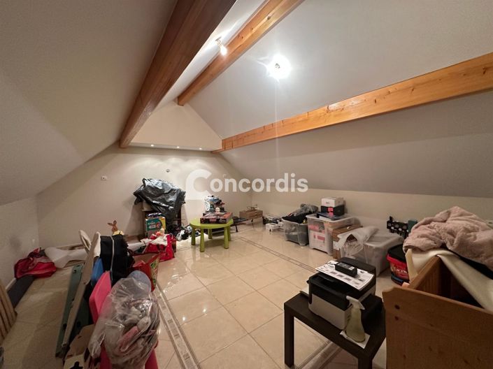 Image No.12-4 Bed Property for sale