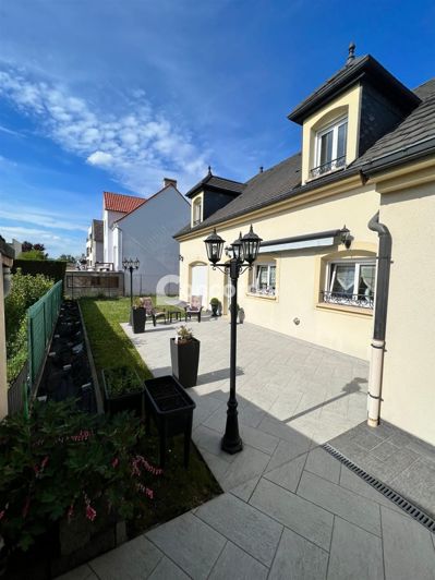 Image No.16-4 Bed Property for sale