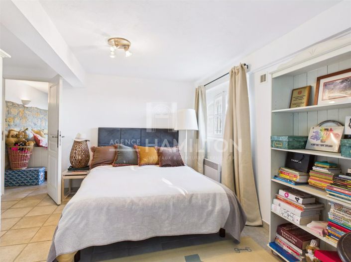 Image No.22-3 Bed House for sale