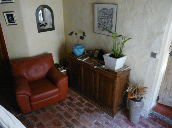 Image No.6-2 Bed House for sale