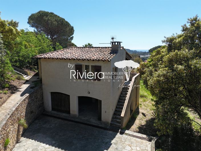 Image No.6-5 Bed House for sale