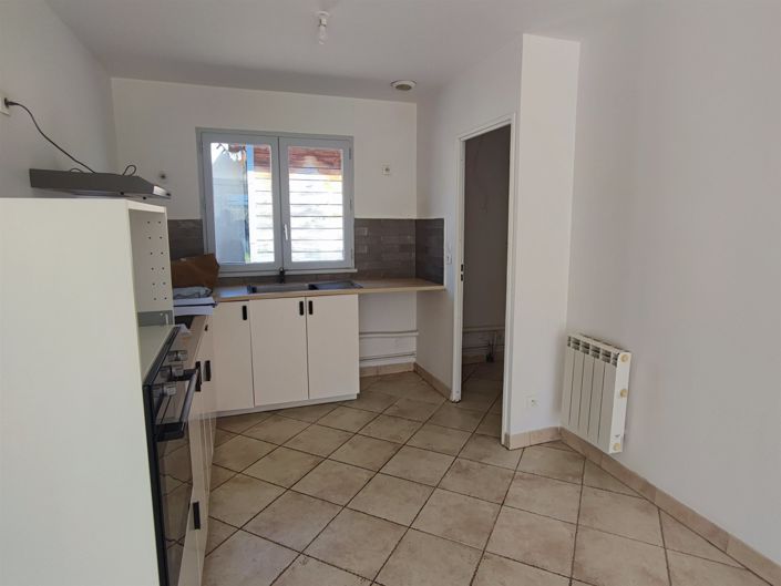 Image No.16-3 Bed House for sale