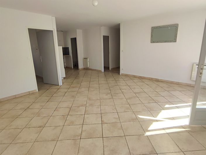 Image No.17-3 Bed House for sale