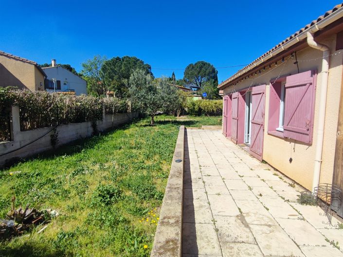 Image No.18-3 Bed House for sale