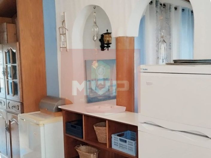Image No.14-6 Bed House for sale