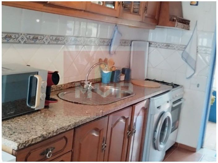 Image No.18-6 Bed House for sale