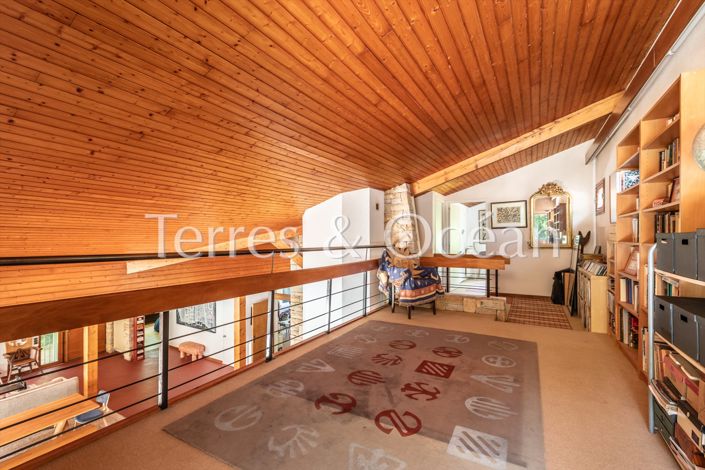 Image No.10-6 Bed House for sale