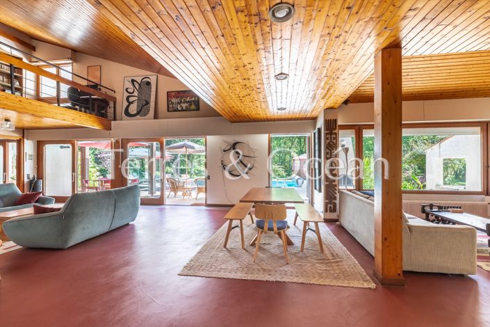 Image No.13-6 Bed House for sale