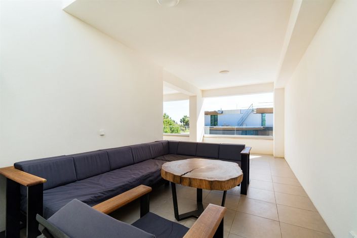 Image No.34-8 Bed House for sale