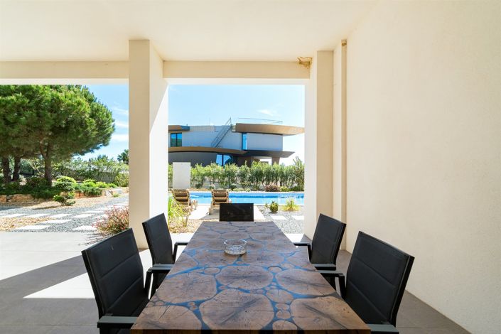 Image No.45-8 Bed House for sale