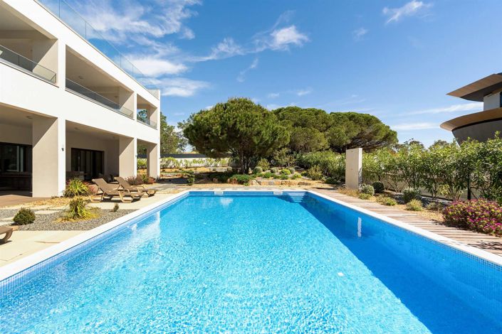 Image No.47-8 Bed House for sale