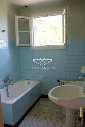 Image No.11-2 Bed House for sale