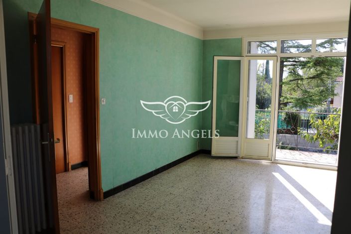 Image No.5-2 Bed House for sale