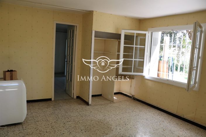 Image No.9-2 Bed House for sale