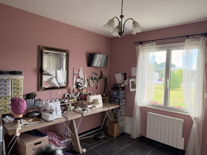 Image No.16-3 Bed House for sale