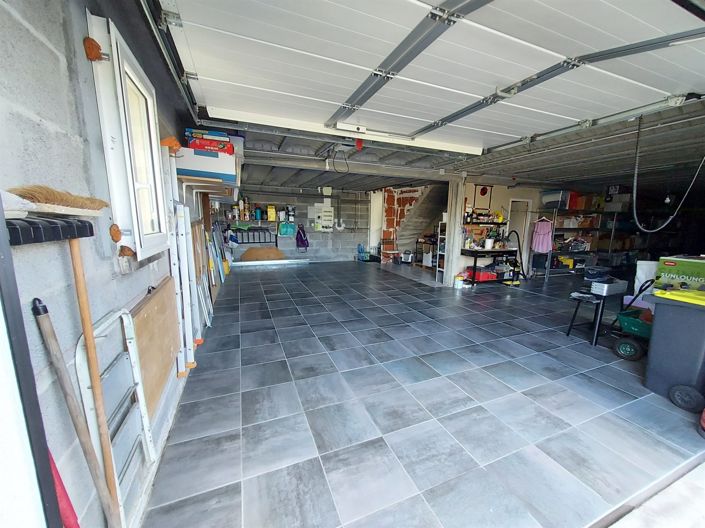Image No.19-3 Bed House for sale