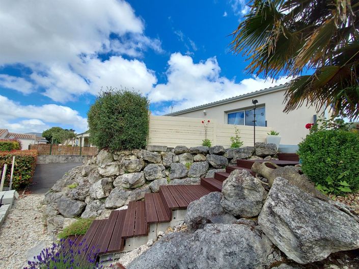 Image No.25-3 Bed House for sale