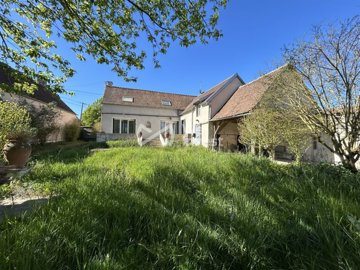 1 - Fontaine-Fourches, House