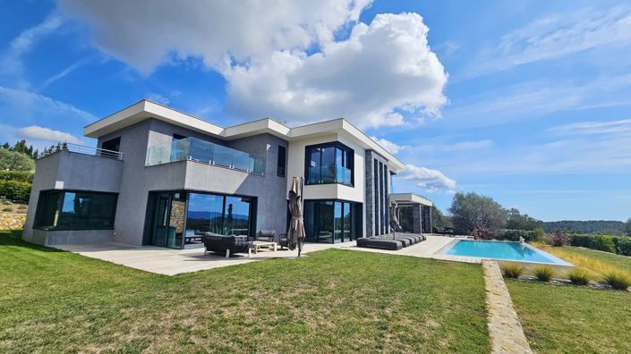 Image No.3-4 Bed House for sale