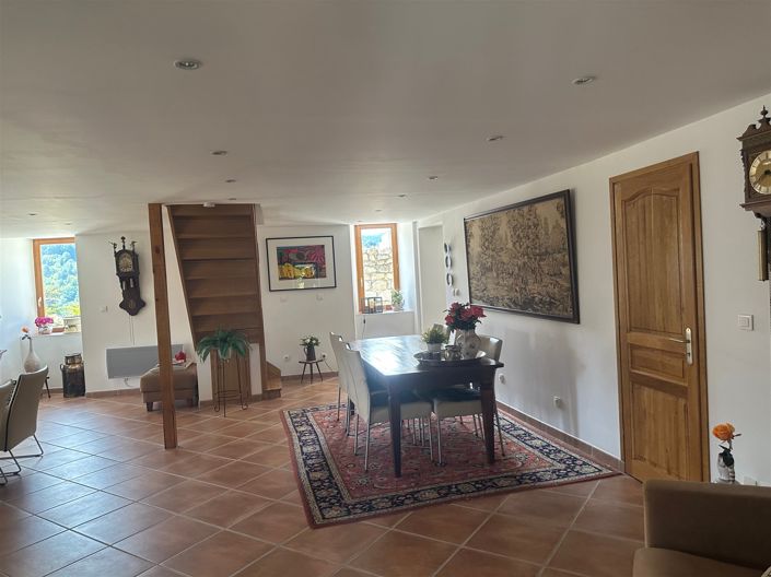 Image No.11-4 Bed House for sale