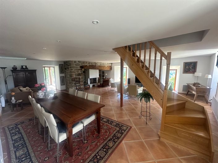 Image No.12-4 Bed House for sale
