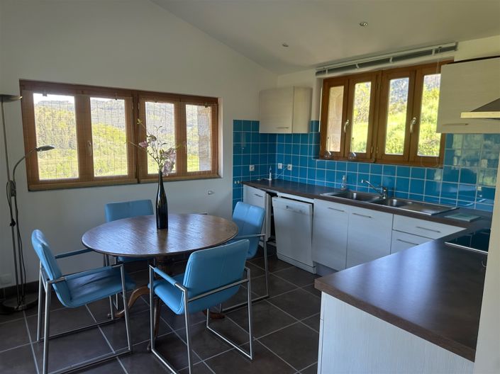 Image No.27-4 Bed House for sale