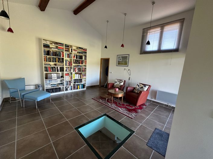 Image No.28-4 Bed House for sale