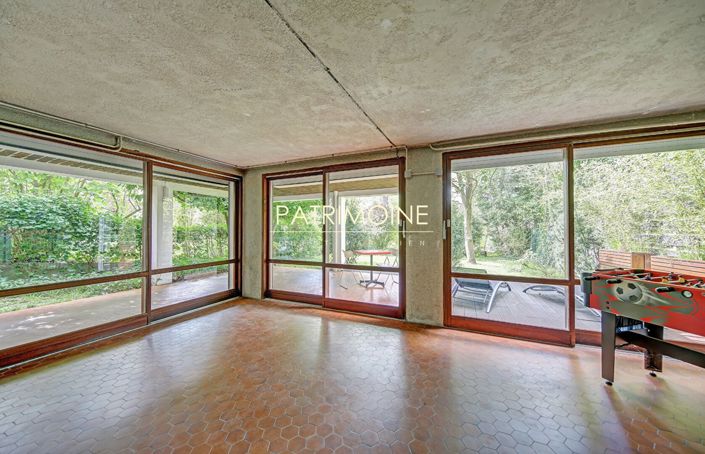 Image No.18-4 Bed Property for sale