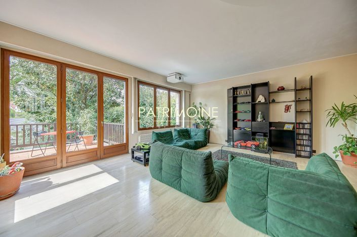 Image No.6-4 Bed Property for sale