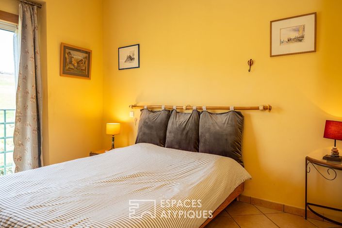 Image No.8-4 Bed House for sale
