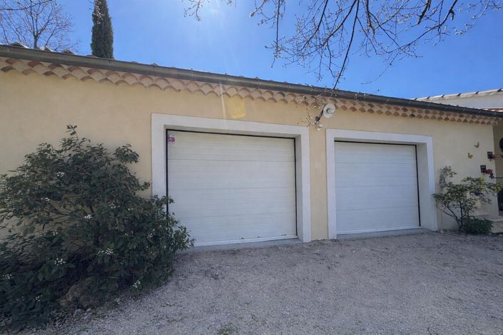 Image No.16-6 Bed Property for sale