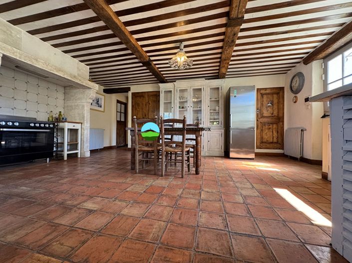 Image No.9-6 Bed Property for sale