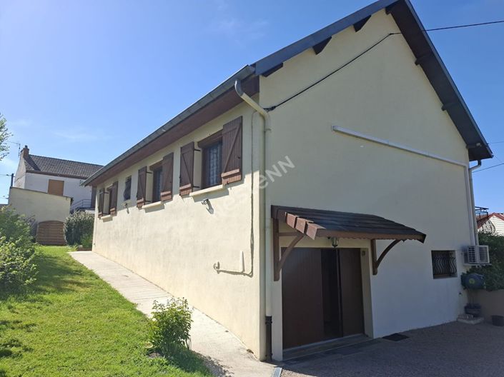 Image No.2-4 Bed House for sale