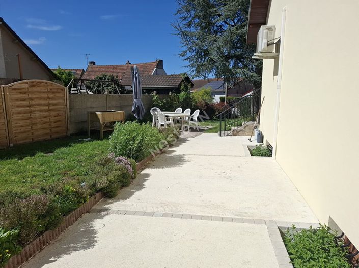 Image No.3-4 Bed House for sale