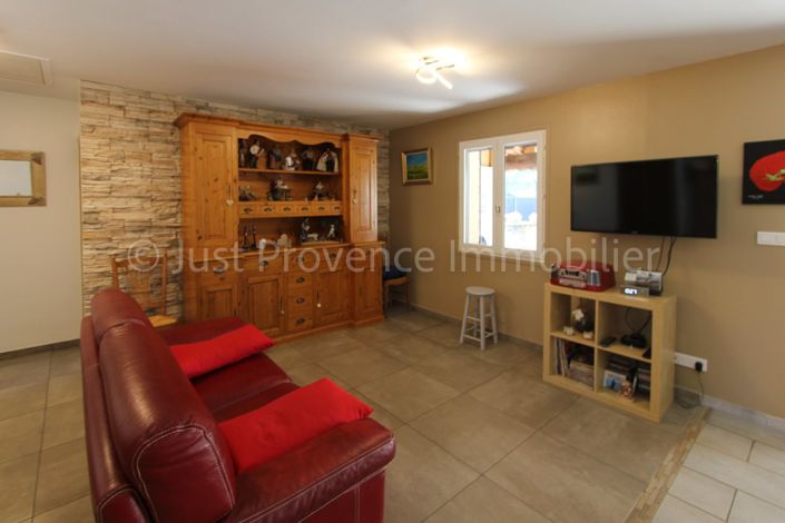 Image No.4-2 Bed House for sale
