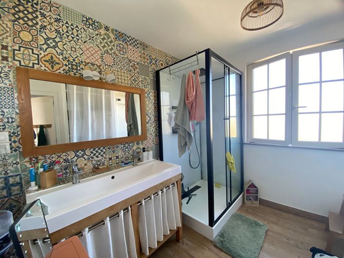 Image No.13-5 Bed House for sale