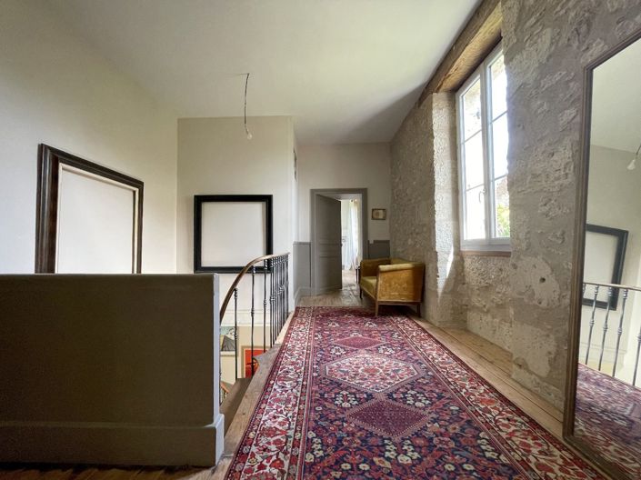 Image No.14-5 Bed Property for sale
