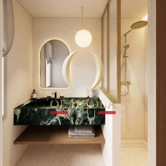 Image No.8-4 Bed House for sale