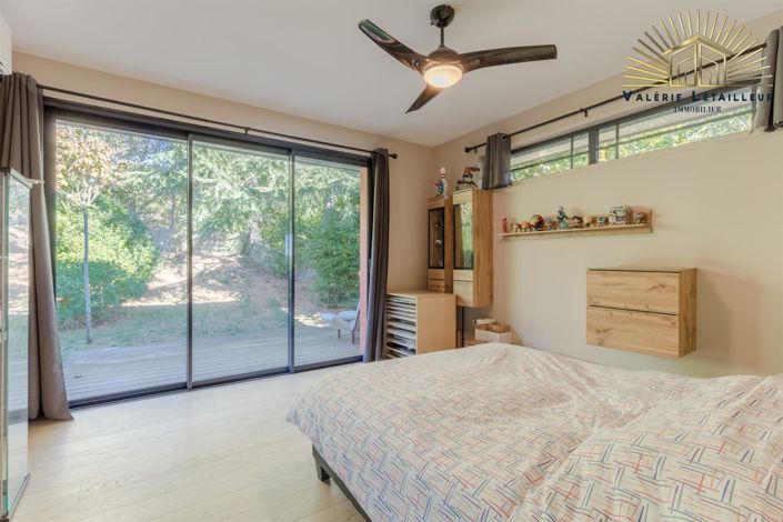 Image No.16-4 Bed House for sale