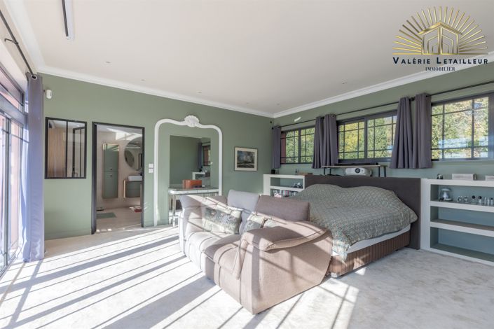 Image No.18-4 Bed House for sale