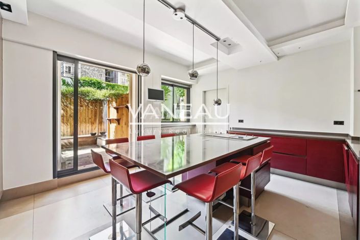Image No.4-4 Bed Apartment for sale