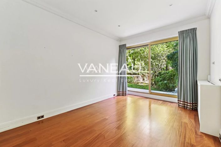 Image No.8-4 Bed Apartment for sale