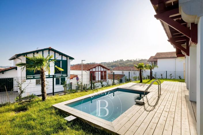 Image No.3-3 Bed House for sale