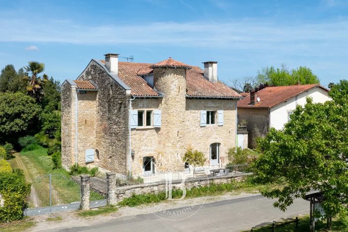 Image No.19-6 Bed House for sale